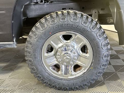 Used 2022 RAM 2500 Big Horn image 27
