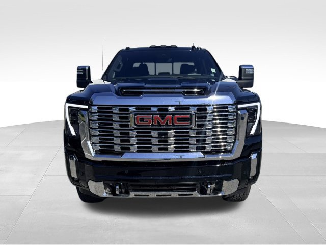 Used 2025 GMC Sierra 2500 Denali w/ Denali Reserve Package AWD/4WD image 2