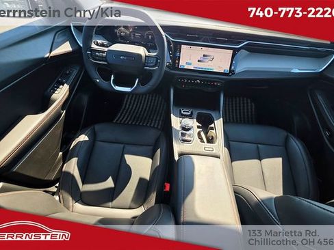 Used 2026 Jeep Cherokee Limited AWD/4WD image 25