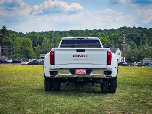Used 2024 GMC Sierra 3500 Pro w/ 1SA Pro Safety Plus Package AWD/4WD image 5