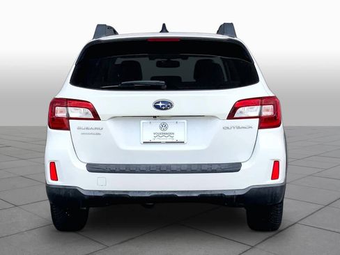 Used 2016 Subaru Outback 2.5i Premium AWD/4WD image 4