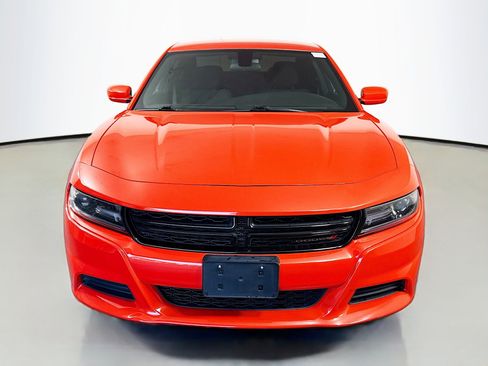 Used 2021 Dodge Charger SXT image 2