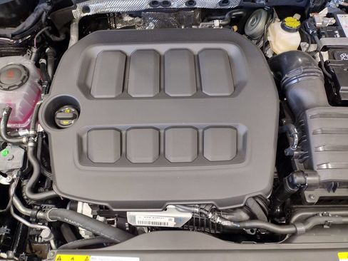 New 2026 Volkswagen Tiguan SEL R-Line AWD/4WD image 6