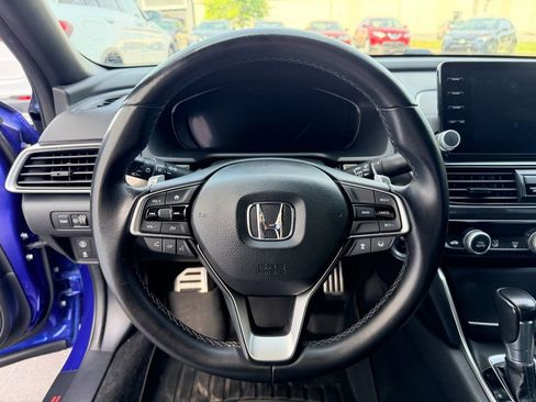 Used 2018 Honda Accord Sport image 15