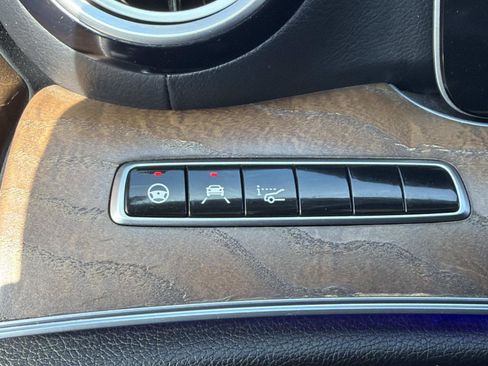 Used 2018 Mercedes-Benz E 300 w/ Premium 3 Package (Q03) image 16