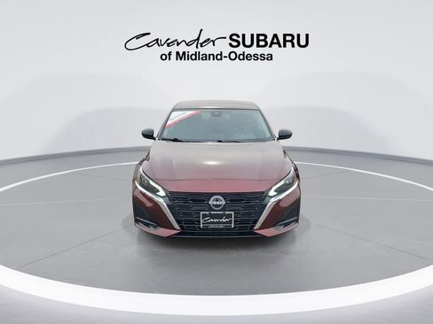 Used 2025 Nissan Altima 2.5 SV image 3