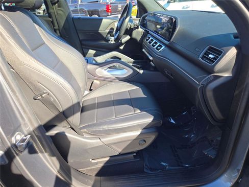 Used 2021 Mercedes-Benz GLS 450 4MATIC image 7