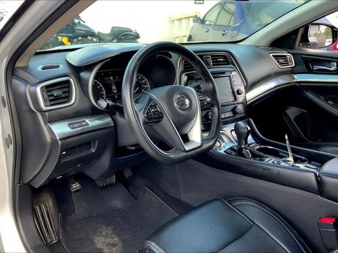 Used 2022 Nissan Maxima SV w/ Floor Mat Group image 31