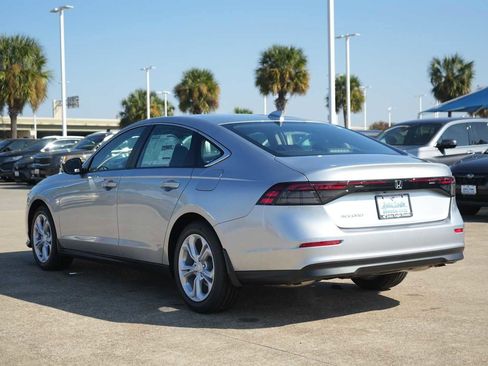 New 2025 Honda Accord LX image 4