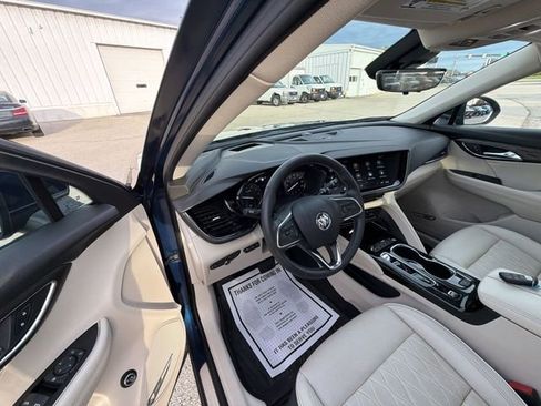 Used 2023 Buick Envision Avenir image 10