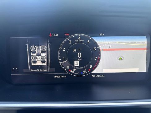 Used 2018 Land Rover Range Rover Sport HSE image 14