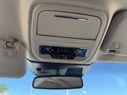 Used 2022 Lincoln Corsair AWD w/ Premium Package image 26