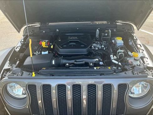 Used 2022 Jeep Wrangler Unlimited Rubicon AWD/4WD image 28