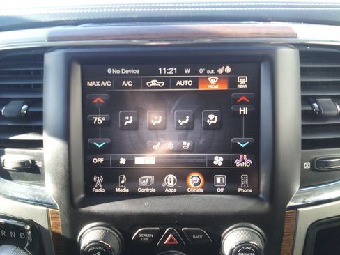 Used 2017 RAM 1500 Laramie w/ Convenience Group image 25