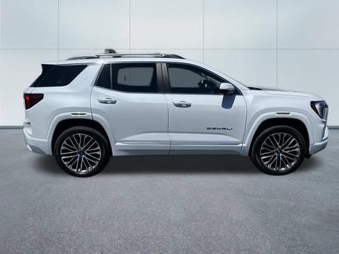 Used 2026 GMC Terrain Denali w/ LPO, Floor Liner Package AWD/4WD image 8
