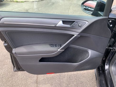 Used 2019 Volkswagen GTI S image 9