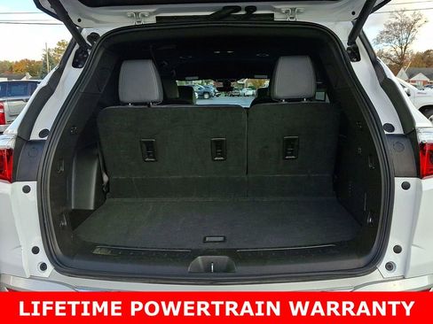 Used 2024 Buick Enclave Premium image 29