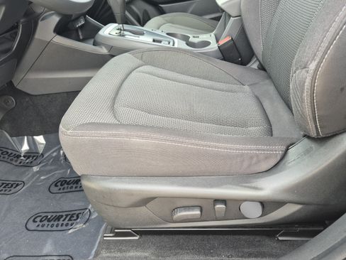 Used 2024 Subaru Crosstrek 2.0i Premium AWD/4WD image 19