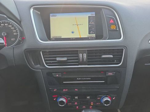 Used 2017 Audi Q5 2.0T Premium Plus w/ Technology Package image 10