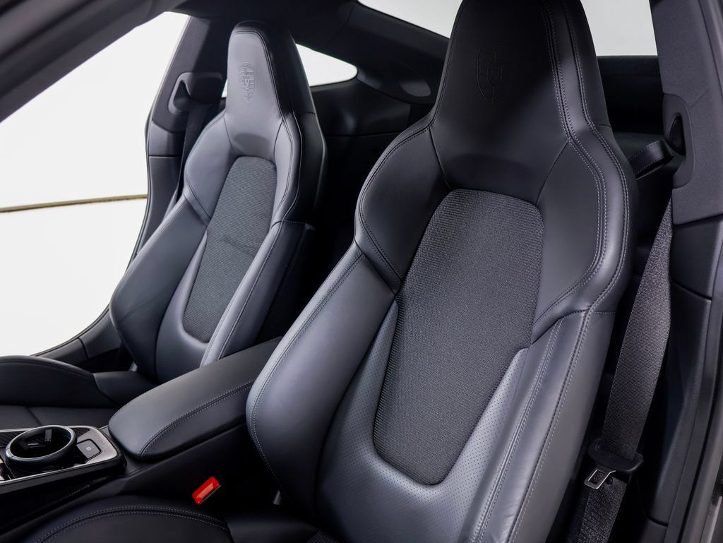 Certified 2023 Porsche 911 GT3 RWD image 7