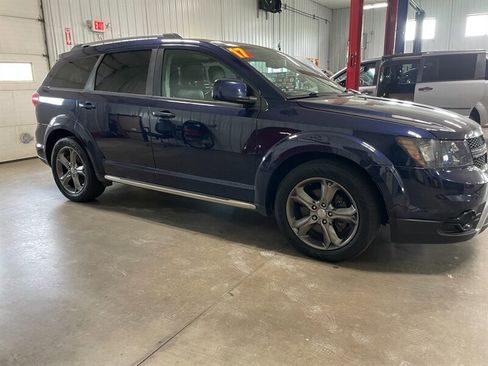 Used 2017 Dodge Journey Crossroad w/ Rear Seat Video Group AWD/4WD image 4