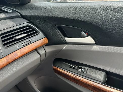 Used 2012 Honda Accord EX image 39