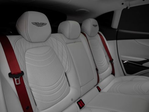 Used 2023 Aston Martin DBX AWD/4WD image 68