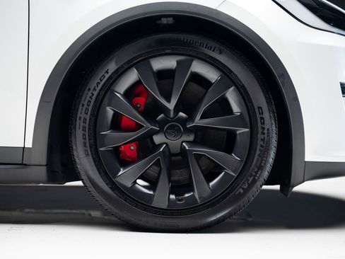 Used 2023 Tesla Model X Plaid image 37