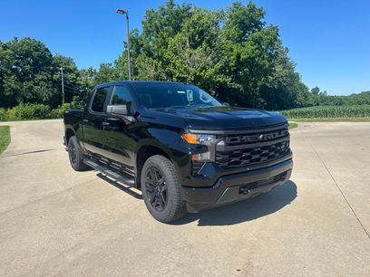 New 2026 Chevrolet Silverado 1500 Custom w/ Turbomax Blackout Package
