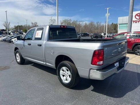Used 2024 RAM 1500 Classic SLT AWD/4WD image 15