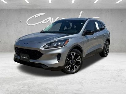 Used 2022 Ford Escape SE w/ SE Sport Appearance Package
