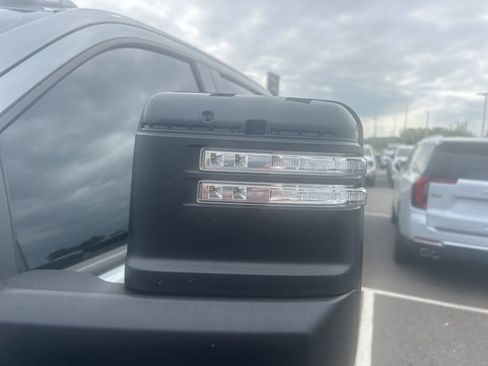 Used 2024 Chevrolet Silverado 2500 Custom w/ Custom Value Package image 10