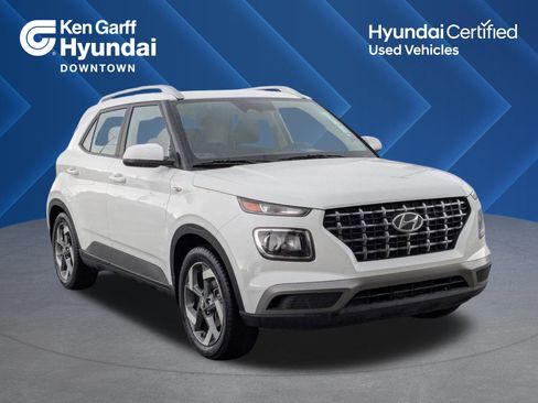 Certified 2023 Hyundai Venue SEL image 1