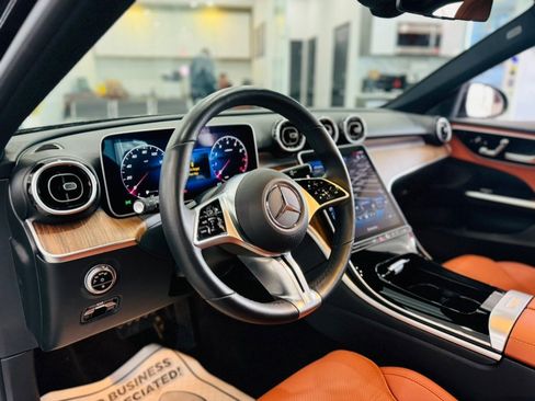 Used 2023 Mercedes-Benz C 300 4MATIC Sedan image 13