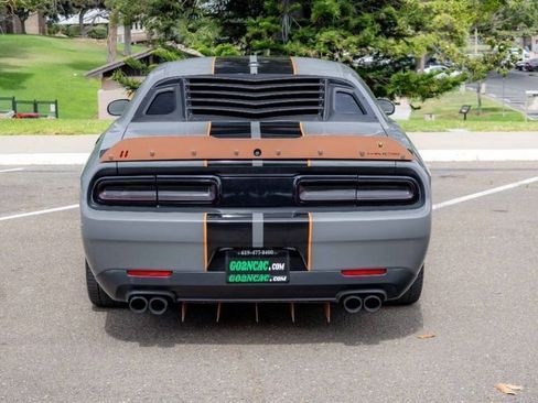 Used 2019 Dodge Challenger SXT w/ Blacktop Package image 7