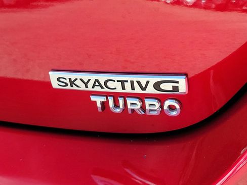 Used 2022 MAZDA MAZDA3 s image 8