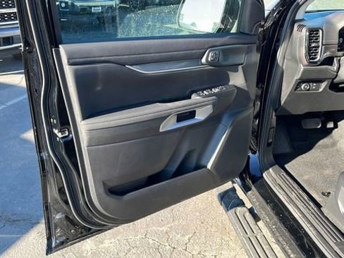 Used 2024 Ford Ranger Lariat w/ FX4 Off-Road Package AWD/4WD image 17