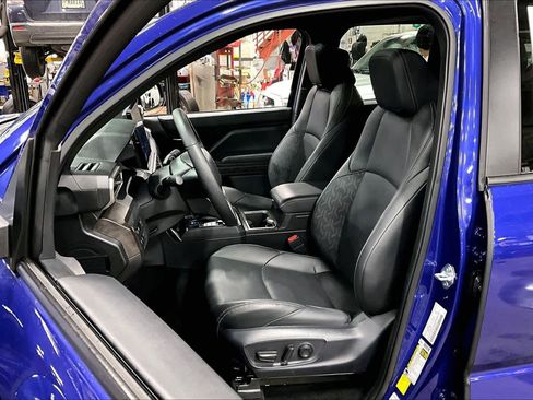 Certified 2025 Toyota Tacoma Limited image 8