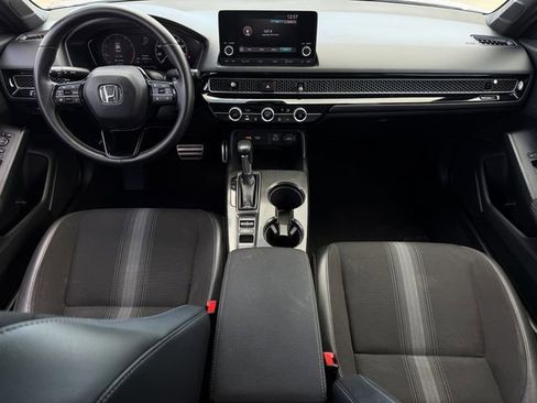 Used 2023 Honda Civic Sport image 11