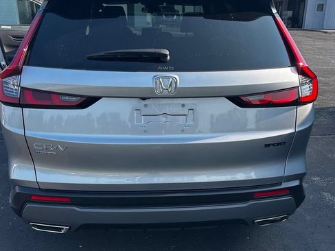 Used 2023 Honda CR-V Sport image 9