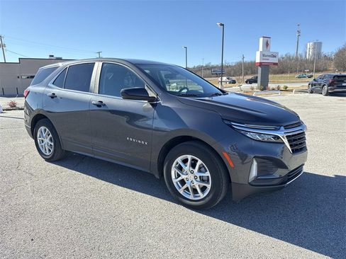 Used 2022 Chevrolet Equinox LT image 8