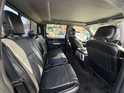 Used 2017 Ford F150 Lariat w/ Equipment Group 501A Mid AWD/4WD image 32