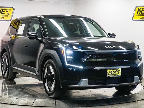 Used 2026 Kia EV9 Light image 5