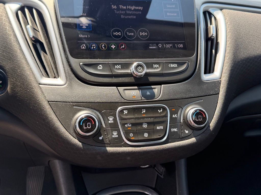 Used 2023 Chevrolet Malibu LT FWD image 23