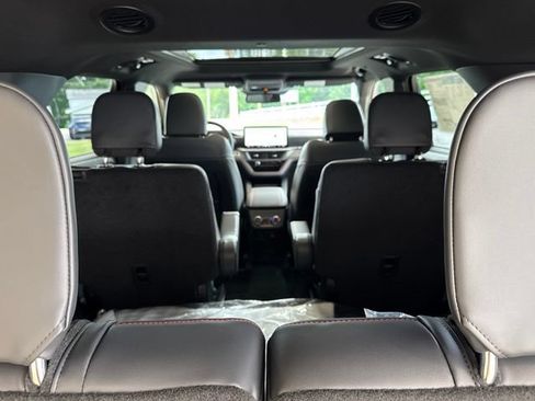 New 2026 Ford Explorer ST-Line w/ ST-Line Street Pack AWD/4WD image 32