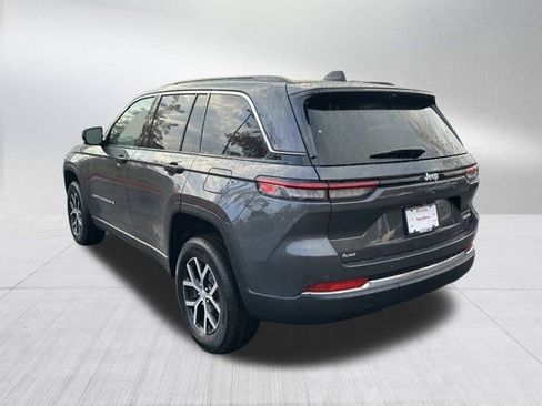 New 2025 Jeep Grand Cherokee Limited w/ Luxury Tech Group II image 7