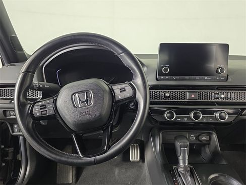Used 2024 Honda Civic Sport image 9