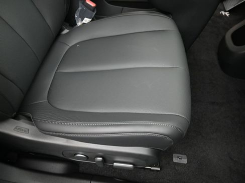 New 2026 Hyundai Ioniq 5 SEL image 13