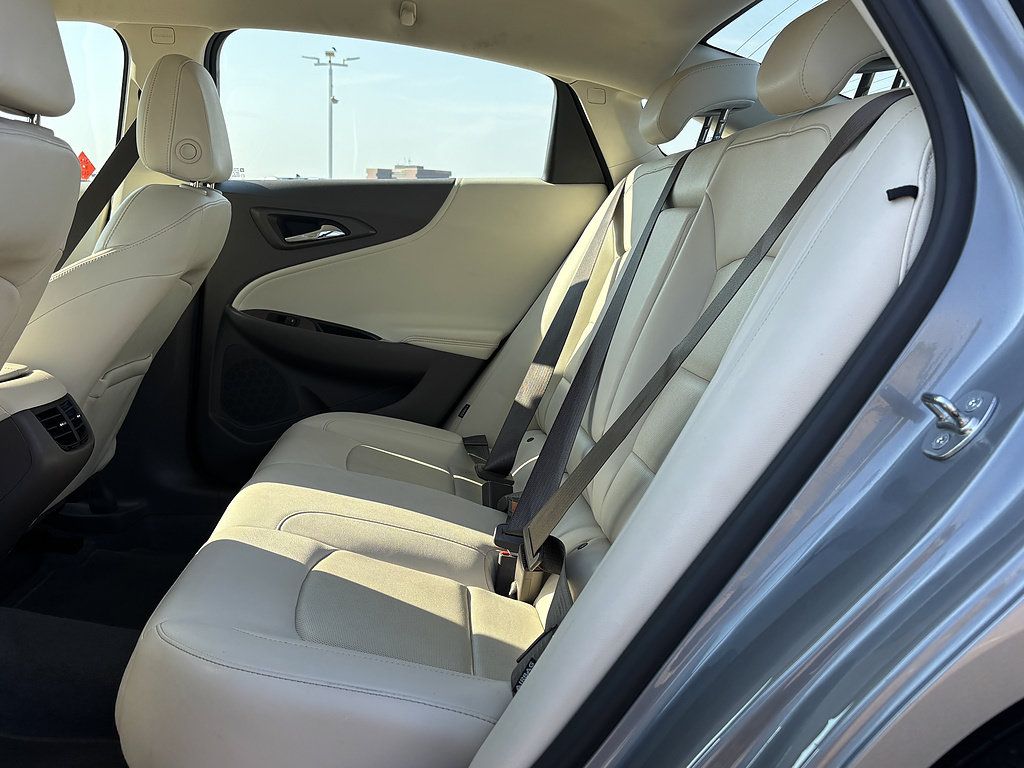 Used 2024 Chevrolet Malibu LT FWD image 7