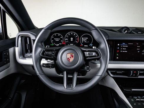 New 2026 Porsche Cayenne Coupe AWD/4WD image 25